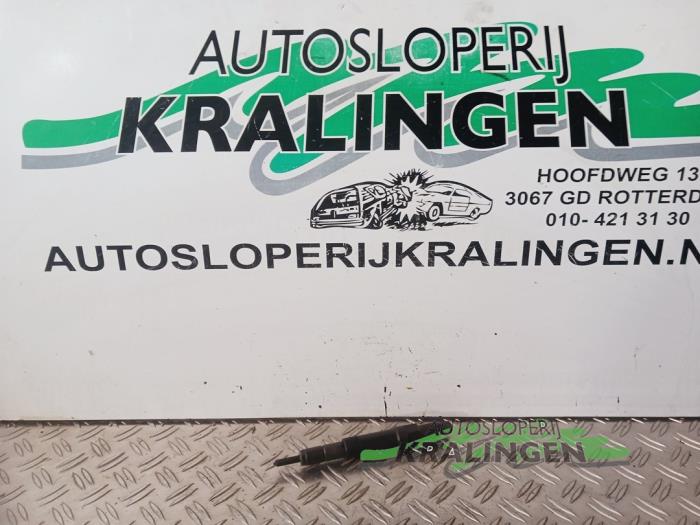 Verstuiver (diesel) van een Ford Transit 2.0 TDdi 16V 260S 2002