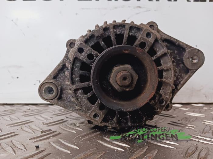 Dynamo van een Suzuki Wagon-R+ (RB) 1.3 16V 2002