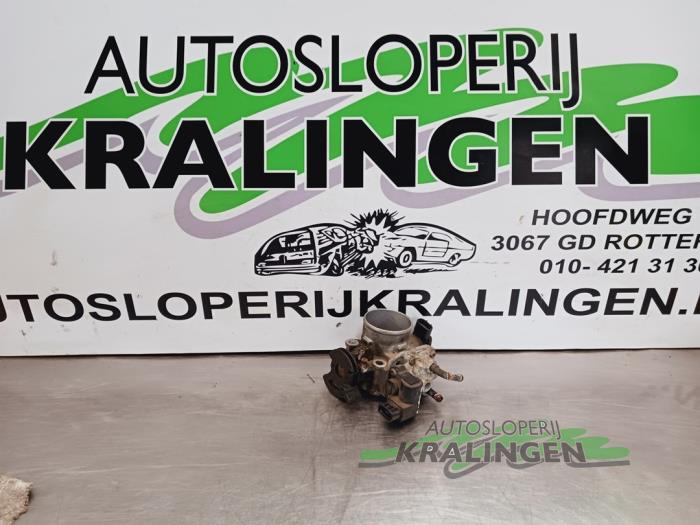 Gebruikte Gasklephuis Suzuki Liana (ERC/ERD/RH4) 1.6 MPi 16V Prijs € 49,99 Margeregeling aangeboden door Autosloperij Kralingen B.V.