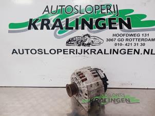 Gebruikte Dynamo Opel Vivaro 1.9 DI Prijs op aanvraag aangeboden door Autosloperij Kralingen B.V.