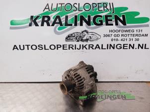 Gebruikte Alternator Renault Scénic II (JM) 2.0 16V Prijs € 49,99 Margeregeling aangeboden door Autosloperij Kralingen B.V.