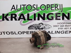 Gebruikte Dynamo Opel Signum (F48) 3.0 CDTI V6 24V Prijs € 49,99 Margeregeling aangeboden door Autosloperij Kralingen B.V.