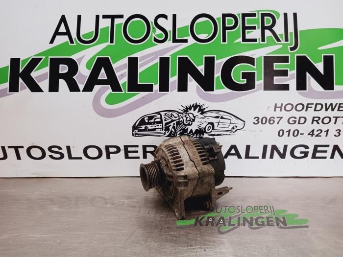 Gebruikte Dynamo Volkswagen Golf IV (1J1) 1.6 Prijs € 24,98 Margeregeling aangeboden door Autosloperij Kralingen B.V.