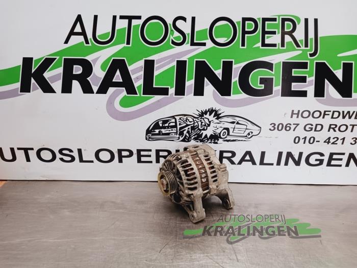 Dynamo van een Renault Twingo (C06) 1.2 2000