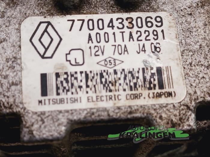 Dynamo van een Renault Twingo (C06) 1.2 2000