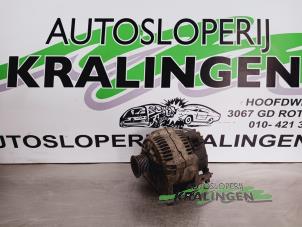 Gebruikte Dynamo Volkswagen Polo III (6N1) 1.4i 60 Prijs € 24,98 Margeregeling aangeboden door Autosloperij Kralingen B.V.