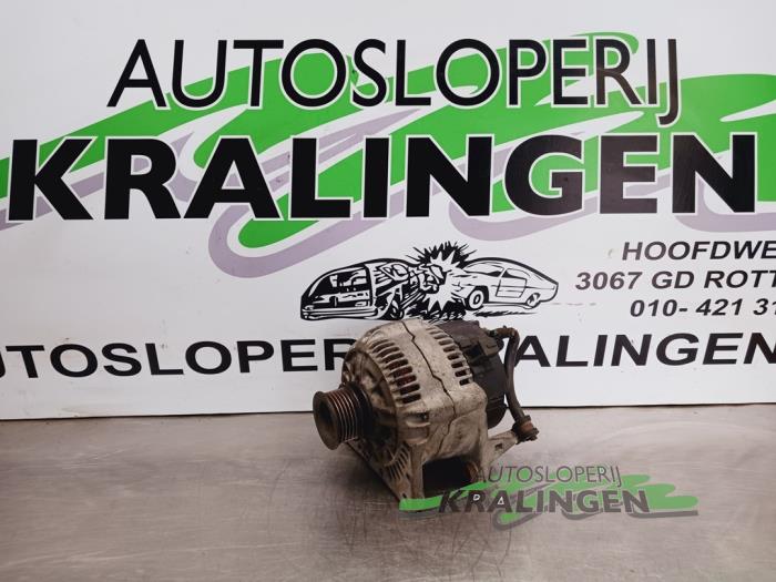 Gebruikte Alternator Volkswagen Golf III (1H1) 1.6 i Prijs € 34,99 Margeregeling aangeboden door Autosloperij Kralingen B.V.