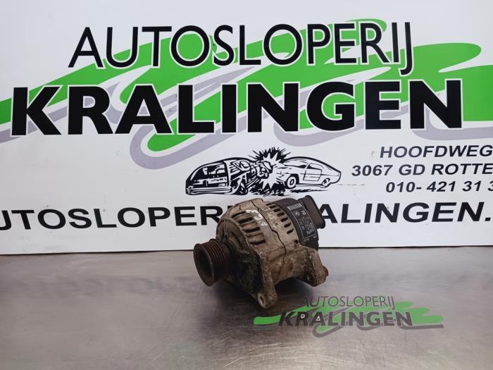 Dynamo van een BMW 3 serie Touring (E36/3) 318i 1998