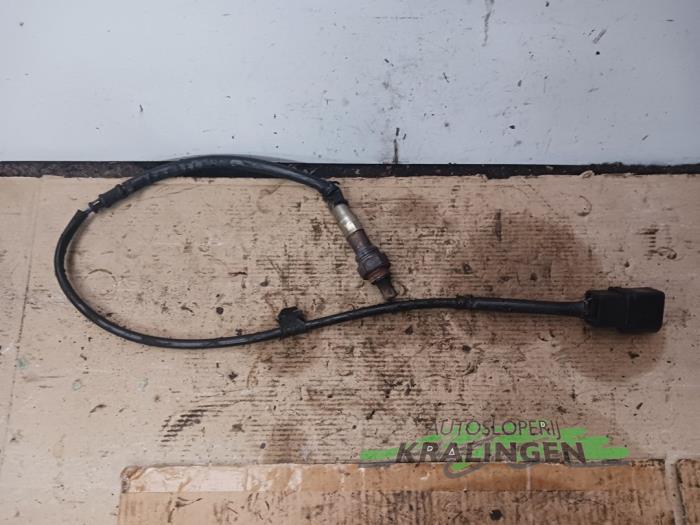 Lambda Sonde van een Volkswagen Golf IV Variant (1J5) 1.6 16V 2000