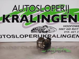 Gebruikte Gasklephuis Volkswagen Golf V (1K1) 1.4 FSI 16V Prijs op aanvraag aangeboden door Autosloperij Kralingen B.V.