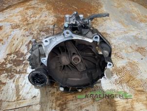 Gebruikte Versnellingsbak Volkswagen Golf V (1K1) 1.4 FSI 16V Prijs € 249,98 Margeregeling aangeboden door Autosloperij Kralingen B.V.