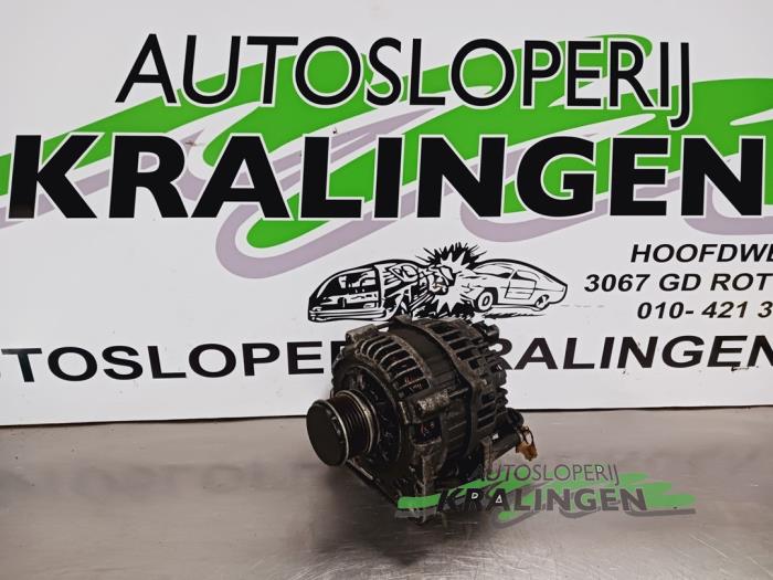 Gebruikte Dynamo Volkswagen Golf IV (1J1) 1.9 TDI 100 Prijs € 34,99 Margeregeling aangeboden door Autosloperij Kralingen B.V.