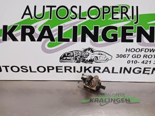 Gebruikte Hogedrukpomp Volkswagen Passat Variant (3C5) 2.0 FSI 16V Prijs € 149,99 Margeregeling aangeboden door Autosloperij Kralingen B.V.