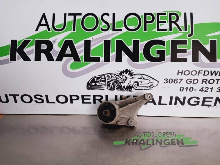 Gebruikte Motorrubber Opel Astra G (F08/48) 1.6 16V Prijs op aanvraag aangeboden door Autosloperij Kralingen B.V.