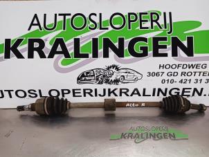 Gebruikte Homokineetas rechts-voor Suzuki Alto (RF410) 1.1 16V Prijs € 49,98 Margeregeling aangeboden door Autosloperij Kralingen B.V.