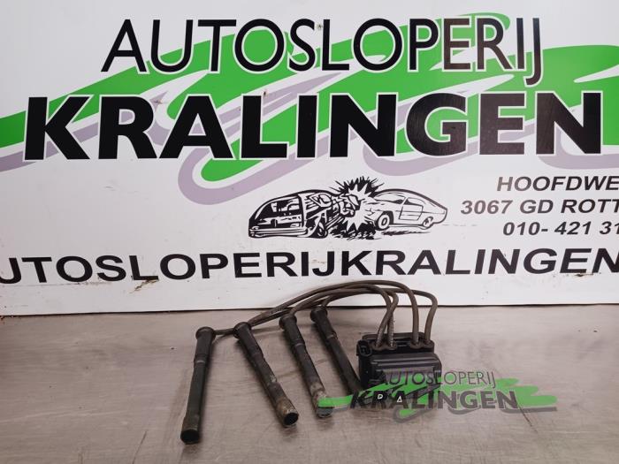 Gebruikte Bobine Renault Clio II (BB/CB) 1.2 16V Prijs € 35,00 Margeregeling aangeboden door Autosloperij Kralingen B.V.