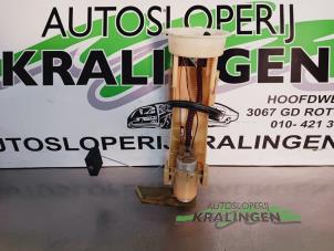 Gebruikte Benzinepomp BMW X5 (E53) 3.0 24V Prijs € 49,98 Margeregeling aangeboden door Autosloperij Kralingen B.V.