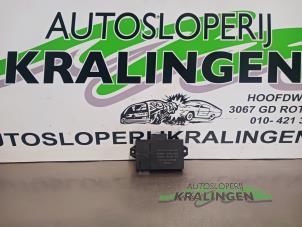 Gebruikte PDC Module Jaguar S-type (X200) 3.0 V6 24V Prijs € 49,99 Margeregeling aangeboden door Autosloperij Kralingen B.V.