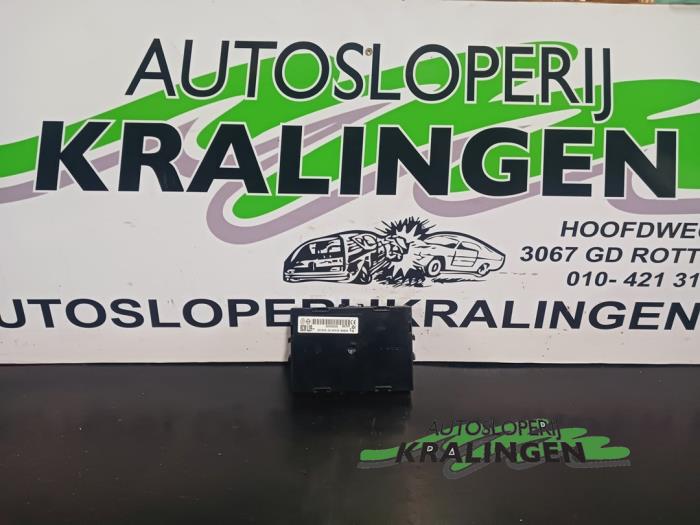 Gebruikte Bodycontrol Module Renault Clio III (BR/CR) 1.4 16V Prijs € 24,99 Margeregeling aangeboden door Autosloperij Kralingen B.V.