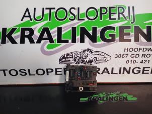 Gebruikte Zekeringkast Peugeot 206 CC (2D) 2.0 16V Prijs € 24,99 Margeregeling aangeboden door Autosloperij Kralingen B.V.