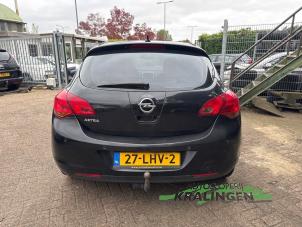 Gebruikte Achterbumper Opel Astra J (PC6/PD6/PE6/PF6) 1.4 16V ecoFLEX Prijs € 99,99 Margeregeling aangeboden door Autosloperij Kralingen B.V.