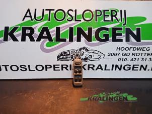 Gebruikte Elektrisch Raam Schakelaar Suzuki Wagon-R+ (SR) 1.2 16V Prijs € 24,98 Margeregeling aangeboden door Autosloperij Kralingen B.V.