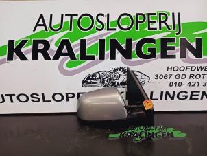 Gebruikte Spiegel Buiten rechts Volkswagen Polo IV (9N1/2/3) 1.9 SDI Prijs € 24,98 Margeregeling aangeboden door Autosloperij Kralingen B.V.