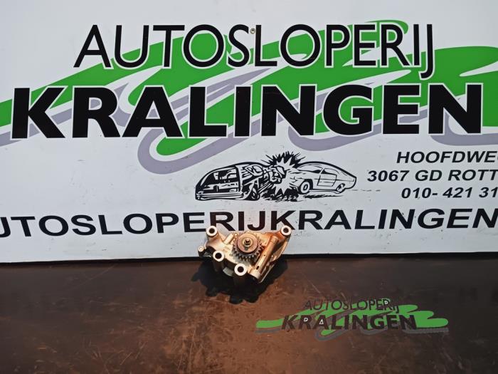 Gebruikte Oliepomp Nissan Micra (K13) 1.2 12V DIG-S Prijs € 49,99 Margeregeling aangeboden door Autosloperij Kralingen B.V.