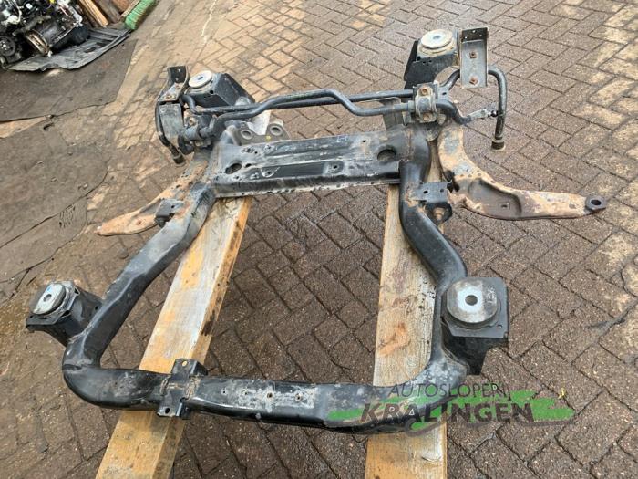 Subframe Volkswagen Transporter T5, 2003 / 2015 2.0 TDI DRF, Bestel, Diesel, 1.968cc, 103kW (140pk), FWD, CAAC, 2009-09 / 2015-03, 7E; 7F (Gebruikt)