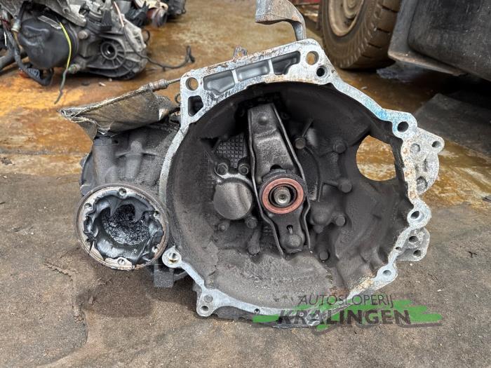 Gebruikte Versnellingsbak Volkswagen Golf IV (1J1) 1.9 TDI 100 Prijs € 249,99 Margeregeling aangeboden door Autosloperij Kralingen B.V.