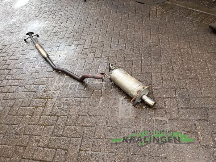 Gebruikte Uitlaat Einddemper Suzuki Swift (ZA/ZC/ZD1/2/3/9) 1.3 VVT 16V Prijs € 49,99 Margeregeling aangeboden door Autosloperij Kralingen B.V.