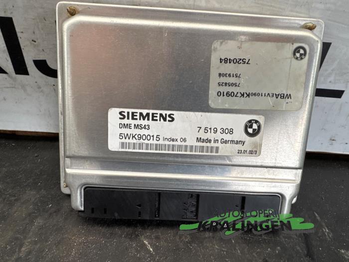 Computer Motormanagement van een BMW 3 serie (E46/4) 320i 24V 2002