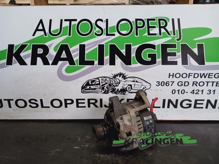 Gebruikte Dynamo BMW 5 serie Touring (E39) 523i 24V Prijs € 99,99 Margeregeling aangeboden door Autosloperij Kralingen B.V.