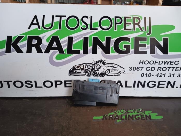 Gebruikte Bodycontrol Module BMW 3 serie (E90) 318i 16V Prijs € 71,99 Margeregeling aangeboden door Autosloperij Kralingen B.V.