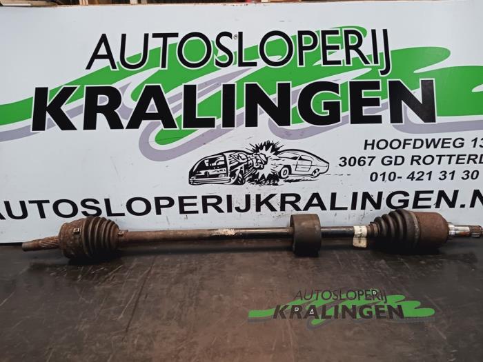 Gebruikte Steekas rechts-voor Fiat Grande Punto (199) 1.2 Prijs € 49,99 Margeregeling aangeboden door Autosloperij Kralingen B.V.