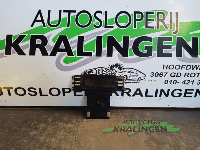 Gebruikte Display Interieur Volvo V70 (BW) 2.4 D 20V Prijs € 26,99 Margeregeling aangeboden door Autosloperij Kralingen B.V.