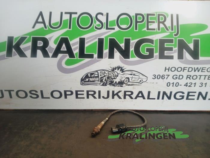 Gebruikte Lambda Sonde Opel Corsa D 1.3 CDTi 16V ecoFLEX Prijs € 9,98 Margeregeling aangeboden door Autosloperij Kralingen B.V.