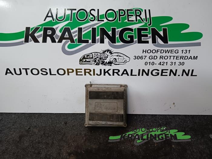 Gebruikte Module LPG Renault Clio III (BR/CR) 1.4 16V Prijs € 50,00 Margeregeling aangeboden door Autosloperij Kralingen B.V.