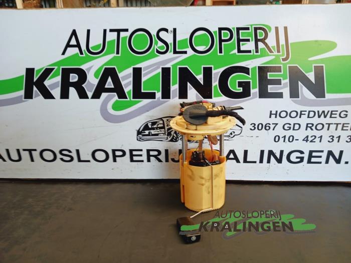 Gebruikte Tank element Pomp Alfa Romeo 159 Sportwagon (939BX) 1.9 JTDm Prijs € 99,99 Margeregeling aangeboden door Autosloperij Kralingen B.V.