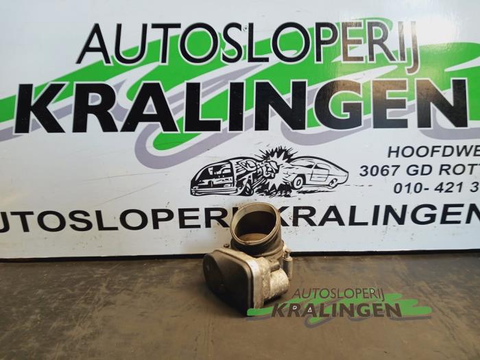 Gebruikte Gasklephuis BMW 3 serie (E90) 325i 24V Prijs € 34,99 Margeregeling aangeboden door Autosloperij Kralingen B.V.
