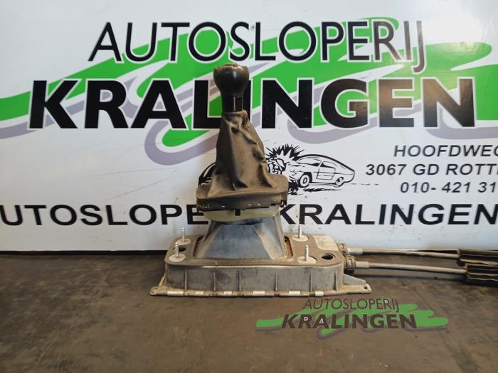 Gebruikte Schakelkabel Versnellingsbak Volkswagen Golf V (1K1) 1.4 16V Prijs € 49,99 Margeregeling aangeboden door Autosloperij Kralingen B.V.