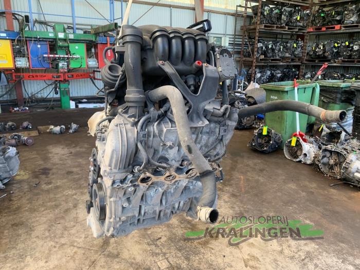 Motor Mercedes A (W169), 2004 / 2012 1.7 A-170 5-Drs., Hatchback, 4Dr, Benzine, 1.699cc, 85kW (116pk), FWD, M266940, 2004-06 / 2009-03, 169.032 (Gebruikt)