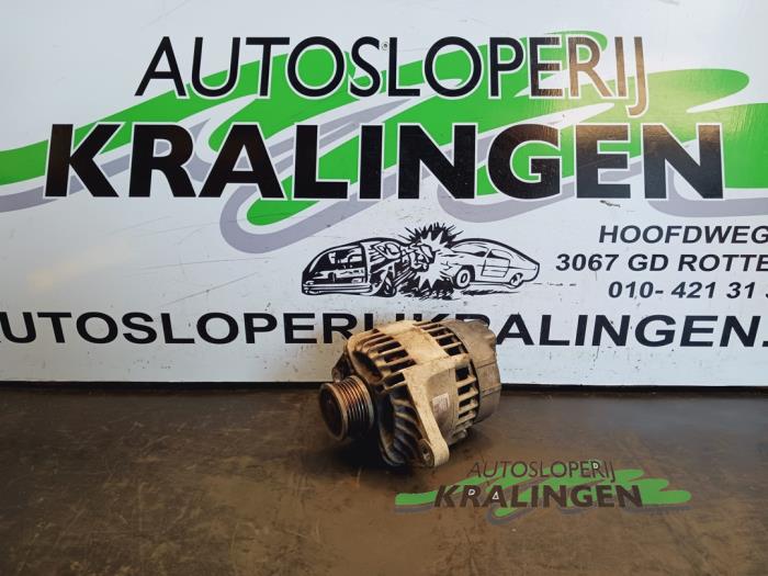 Gebruikte Dynamo Fiat Bravo (198A) 1.9 JTD Multijet Prijs € 49,99 Margeregeling aangeboden door Autosloperij Kralingen B.V.