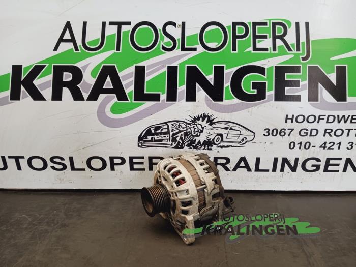 Gebruikte Dynamo Volkswagen Golf IV (1J1) 1.6 16V Prijs € 49,99 Margeregeling aangeboden door Autosloperij Kralingen B.V.