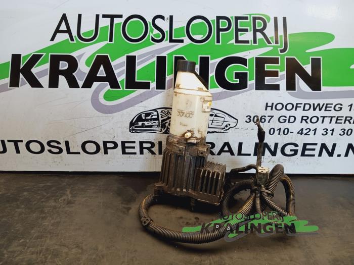 Gebruikte Servopomp Opel Zafira (F75) 1.8 16V Prijs € 99,99 Margeregeling aangeboden door Autosloperij Kralingen B.V.
