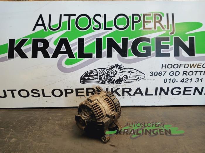 Gebruikte Dynamo Peugeot 206 (2A/C/H/J/S) 1.4 XR,XS,XT,Gentry Prijs € 39,99 Margeregeling aangeboden door Autosloperij Kralingen B.V.