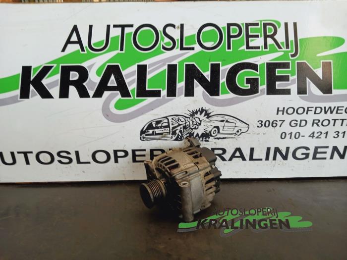 Gebruikte Dynamo Citroen C4 Berline (NC) 1.6 16V VTi Prijs € 49,99 Margeregeling aangeboden door Autosloperij Kralingen B.V.