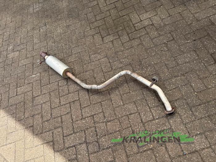 Gebruikte Uitlaat Middendemper Mazda 5 (CR19) 2.0i 16V Prijs op aanvraag aangeboden door Autosloperij Kralingen B.V.