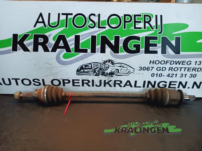Gebruikte Aandrijfas rechts-achter Mitsubishi Outlander (CU) 2.0 16V 4x4 Prijs € 49,99 Margeregeling aangeboden door Autosloperij Kralingen B.V.