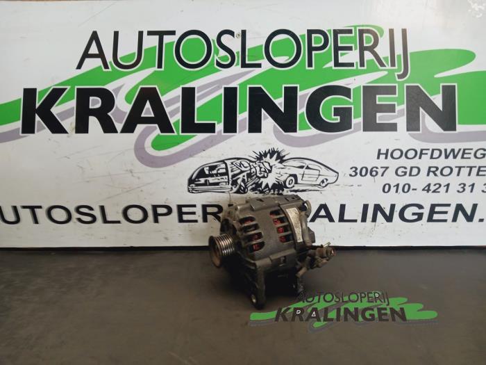 Gebruikte Dynamo Volkswagen Polo IV (9N1/2/3) 1.2 12V Prijs € 39,99 Margeregeling aangeboden door Autosloperij Kralingen B.V.